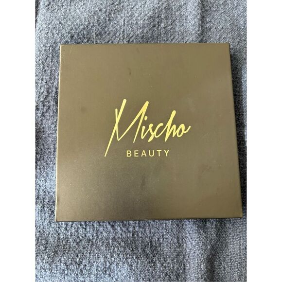 Brand New Mischo Beauty Women's Limited Edition Four Color Blush Palette - Picture 4 of 5